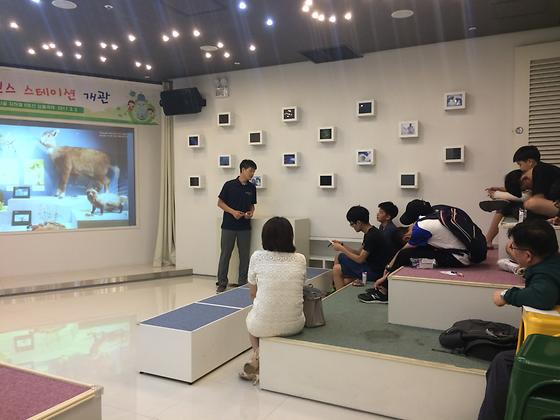 8.9 청소년 프로그램 강연사진